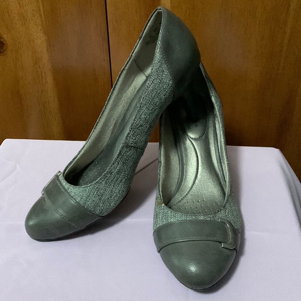 2.5” Grey Tweed Heels